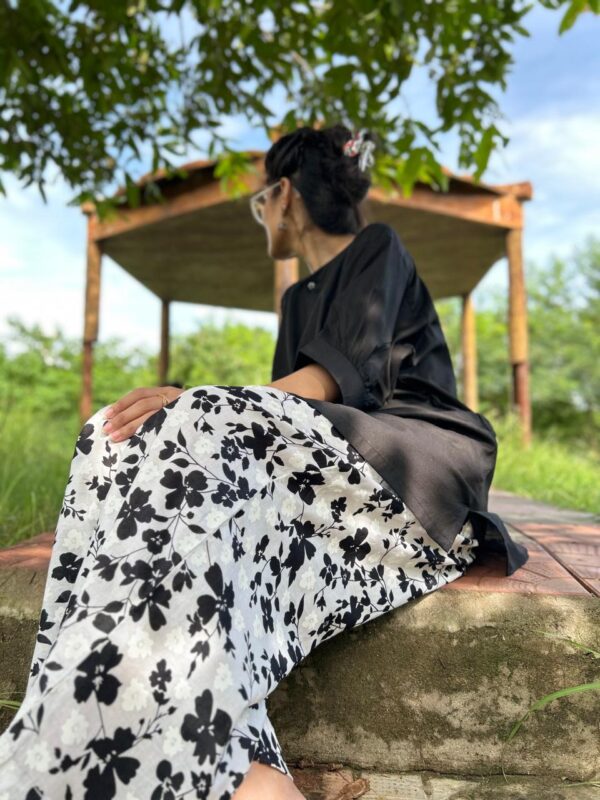 Black Elegance 2-Piece Set - Image 3